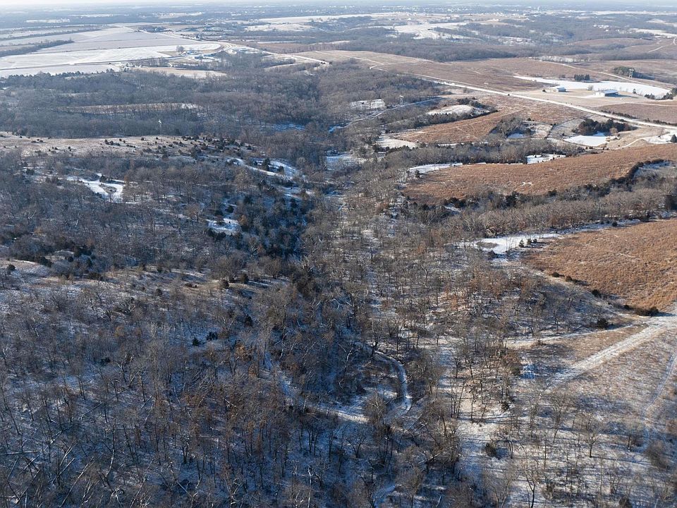 1st image of 672nd Ave
