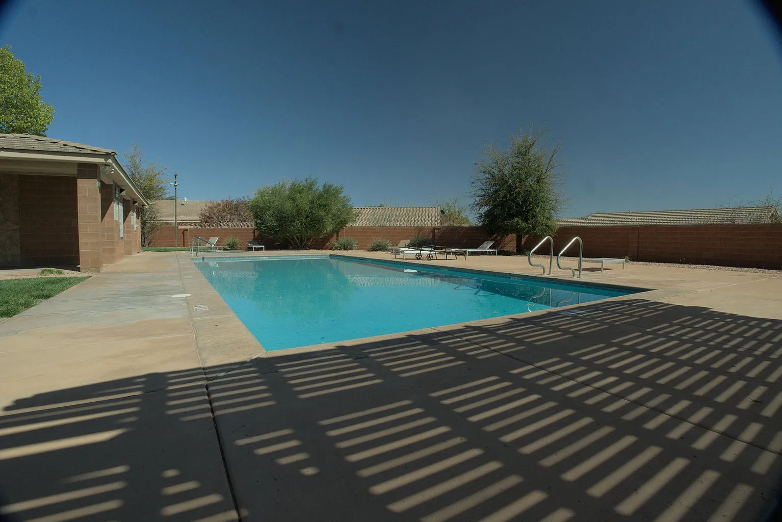 3 bed, 1744 sqft, $2,400 — Photo 2