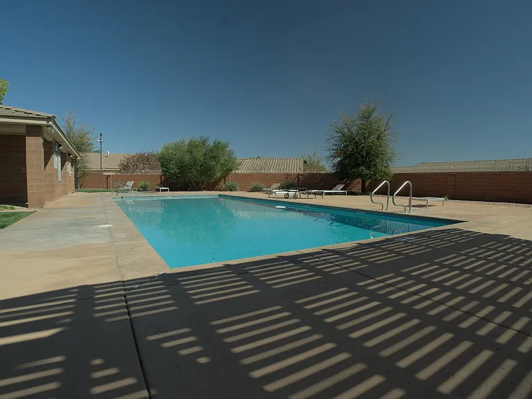 HOA pool, 1 minute walk from home