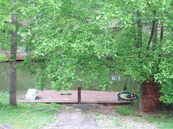 1448 Cliftmont Cir, Lawrenceburg, IN 47025