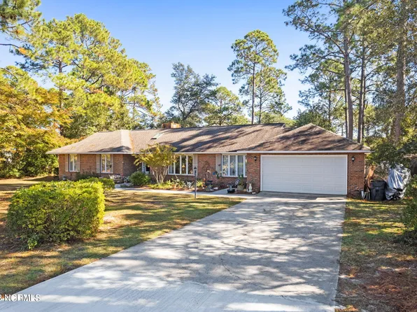 14 Stratford Place SW, Shallotte, NC 28470