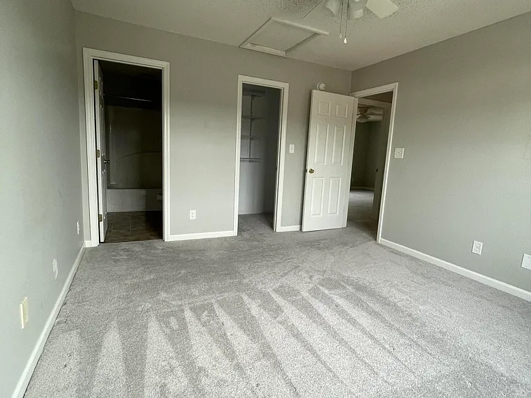 160 Kelly Cir — Photo 11