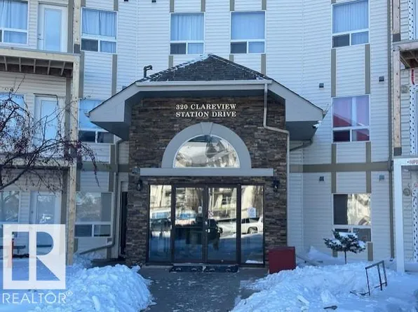 320 Clareview Station Dr NW #2122, Edmonton, AB T5Y 0E5