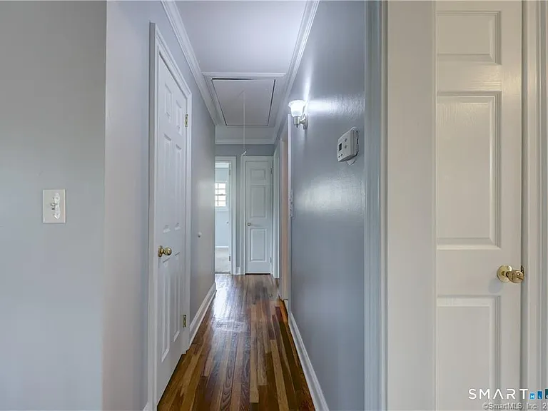 24 Beau St — Photo 11