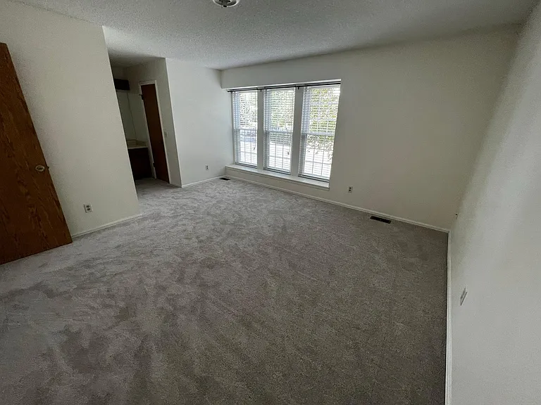 249 S Fillmore Ave — Photo 5