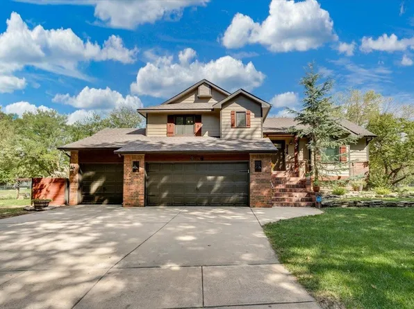 314 S Circle Lake Cir, Wichita, KS 67209