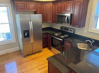 130 College Ave APT 1, Somerville, MA 02144