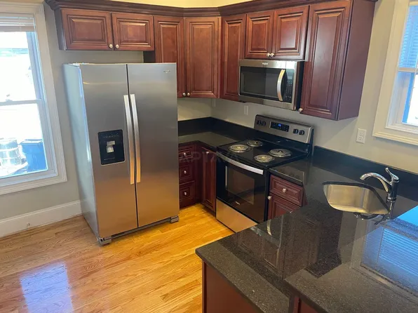 130 College Ave #130, Somerville, MA 02144