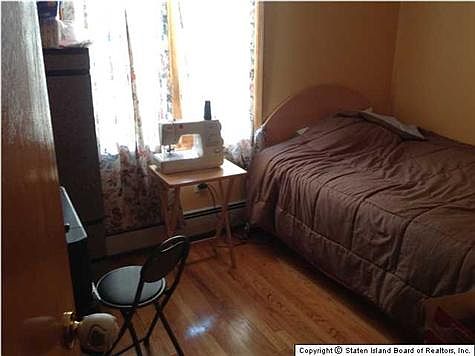 2nd image of 119 Burnside Ave