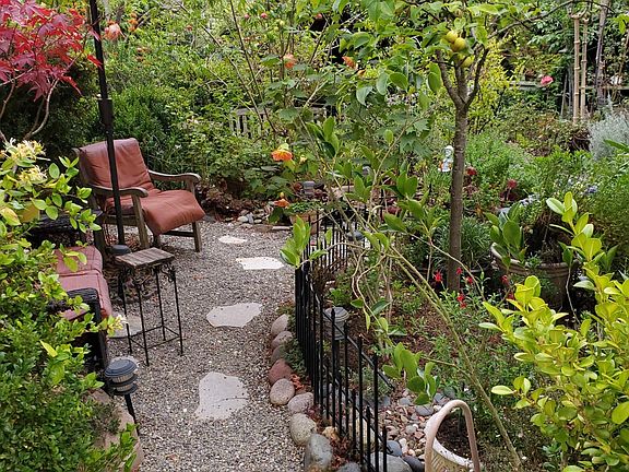4th image of 3879 22nd St #3
