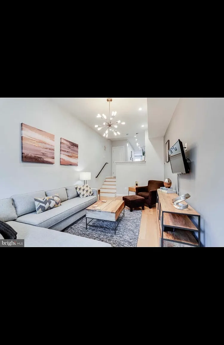 3 bed, 1824 sqft, $3,200 — Photo 4