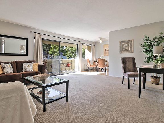 3rd image of 948 Kiely Blvd Unit G