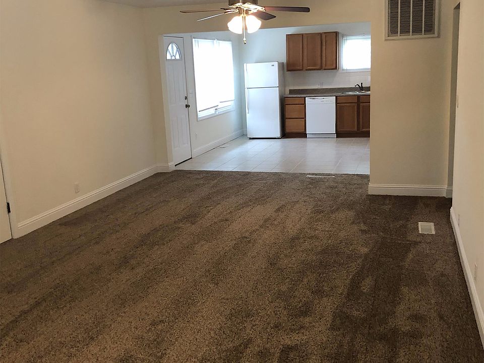 Entrance into Poplar-A apartment