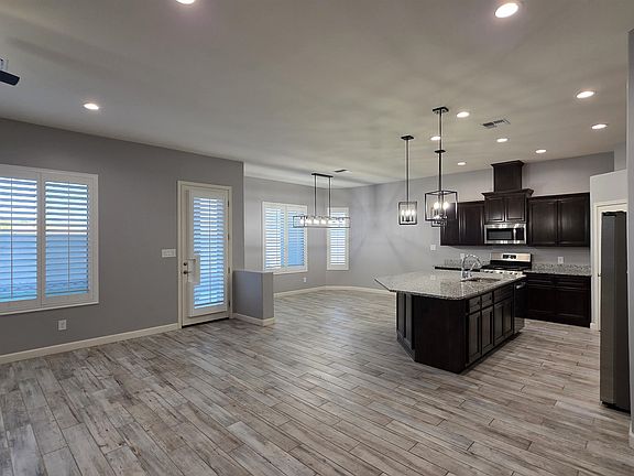 5th image of 3745 S Falcon Dr