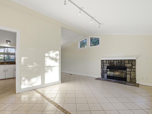 3rd image of 2195 Delpha Drive