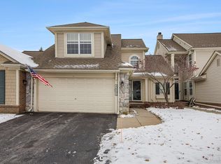 46501 Killarney Cir S, Canton, MI