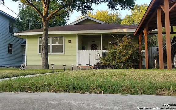4th image of 323 Clarence St