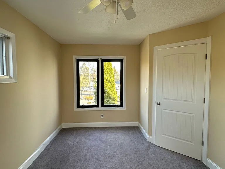 1749 Hillside Pl — Photo 22