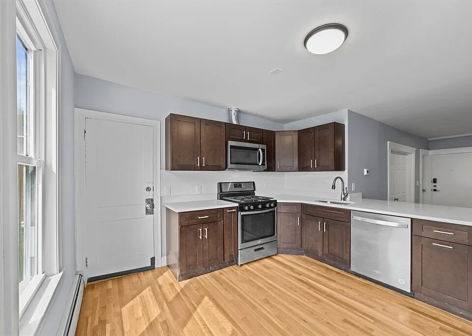 516 Washington St #2