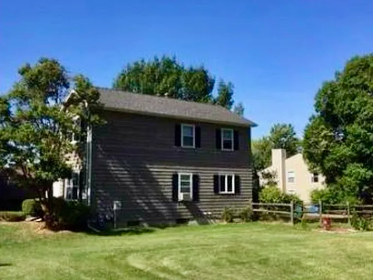 10 Trillium Ln — Photo 4