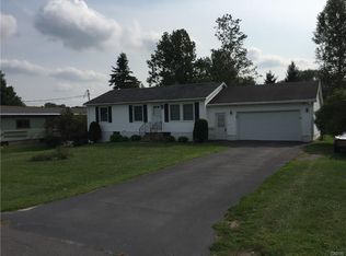 28 Barr St, Carthage, NY 13619