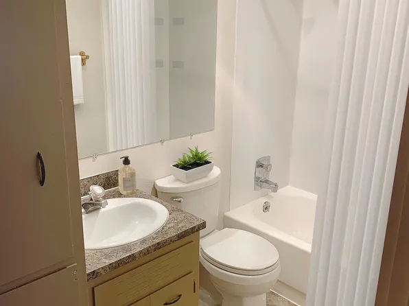 1213 S 16th Ave, Yakima, WA