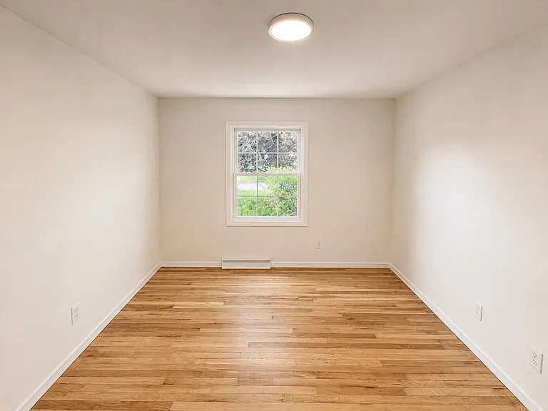 6431 Anderegg Dr — Photo 12