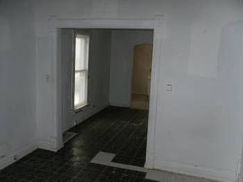 2nd image of 2221 U St