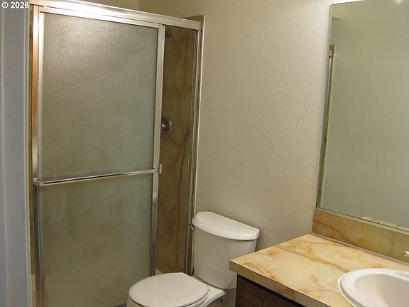 5th image of 3006 NE 135th Ave
