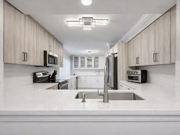 11262 Green Lake Drive #204, Boynton Beach, FL 33437