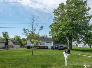 7599 Stewart Rd, Monroe, MI 48162