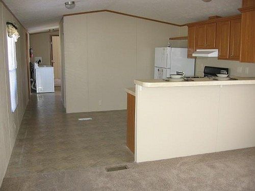 1st image of 302 Red Oak Dr
