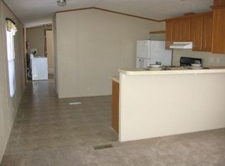 302 Red Oak Dr, Coopersville, MI 49404