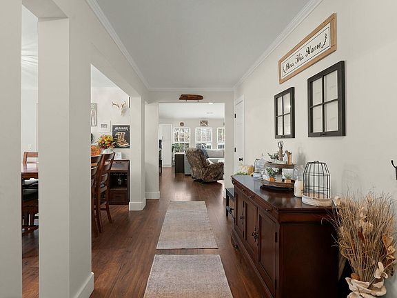 4th image of 5039 Thornton Dr
