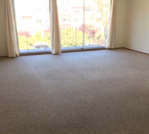 3rd image of 30 Gardenside Dr #1