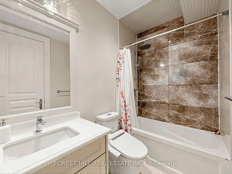 328 Byng Ave — Photo 44