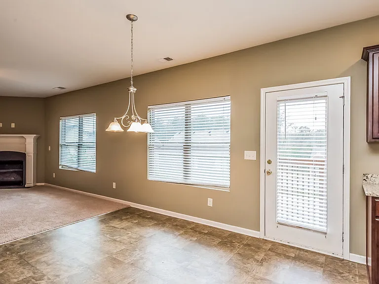 3542 Sandy Bank Dr — Photo 8