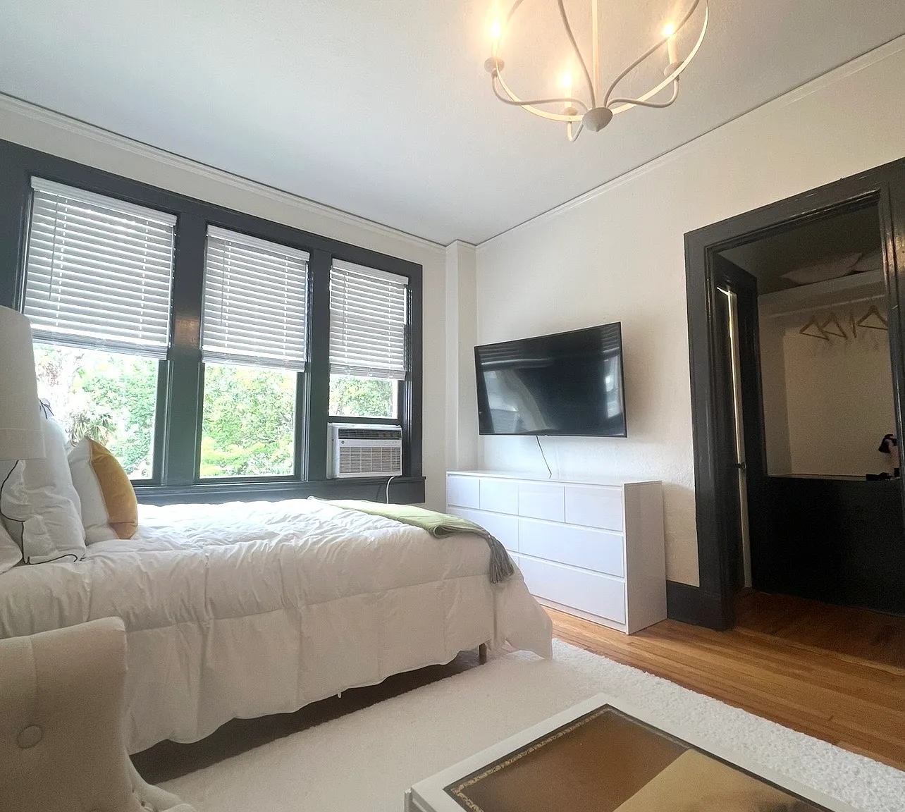 Studio, 306 sqft, $2,200 — Photo 3