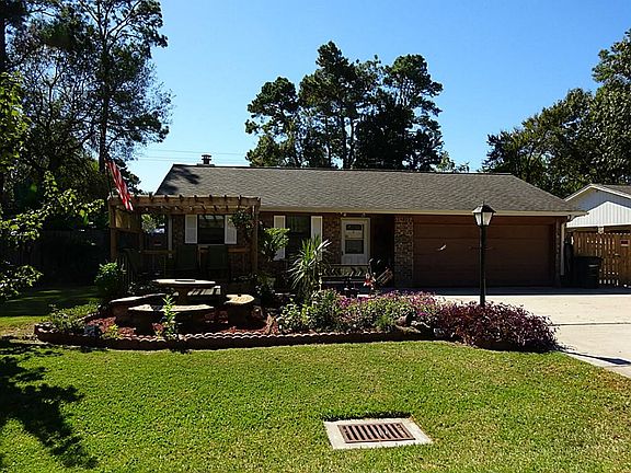 3rd image of 9738 Bayou Woods Dr