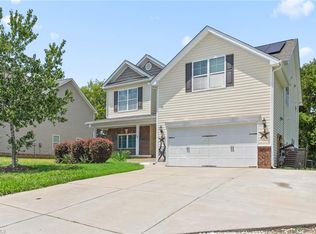 2026 Heron Pointe Dr, Whitsett, NC 27377
