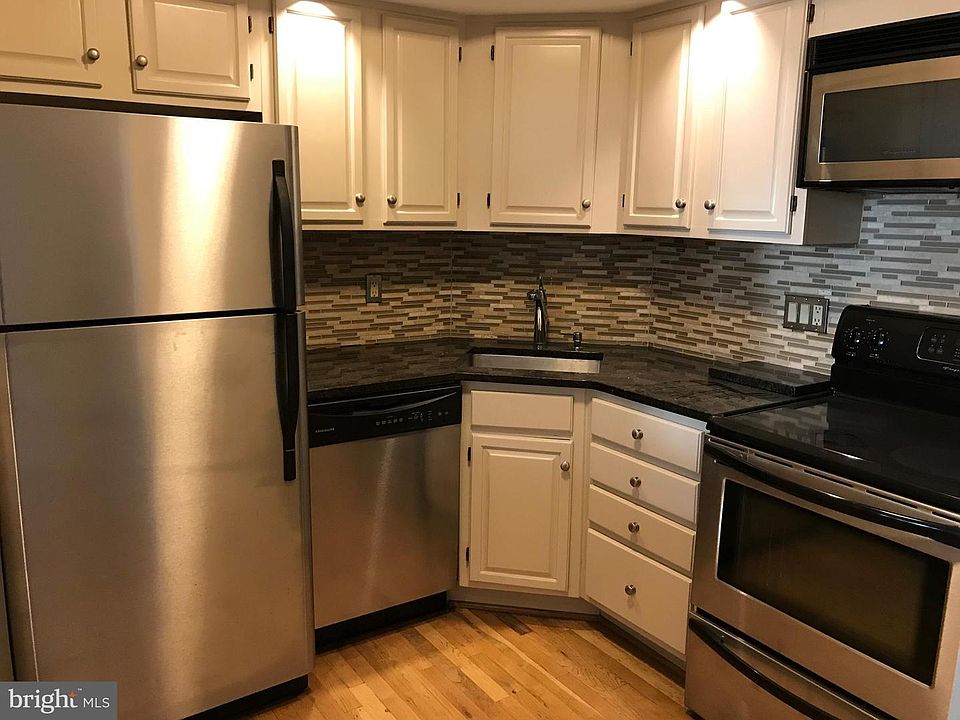 1st image of 554 N Saint Asaph St