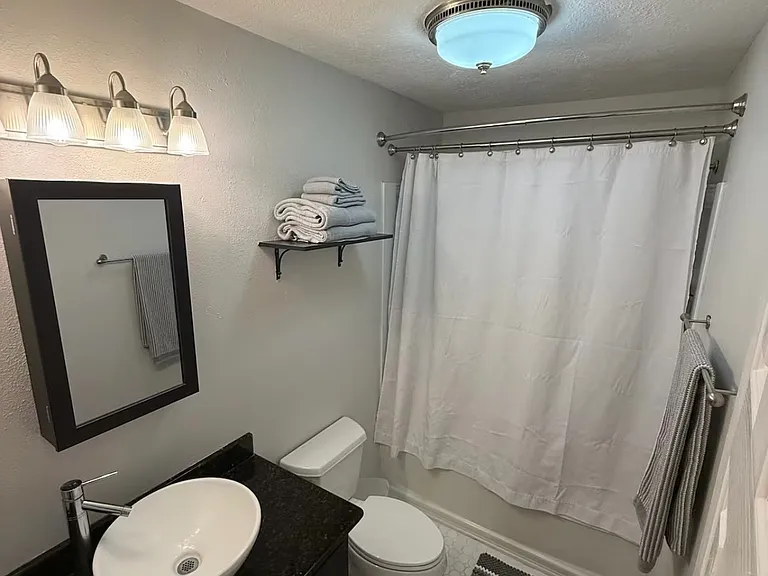 2530 Cross Timbers Dr — Photo 4