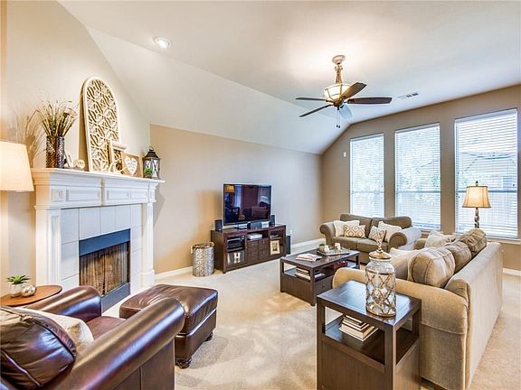 5th image of 1405 Wildflower Ln