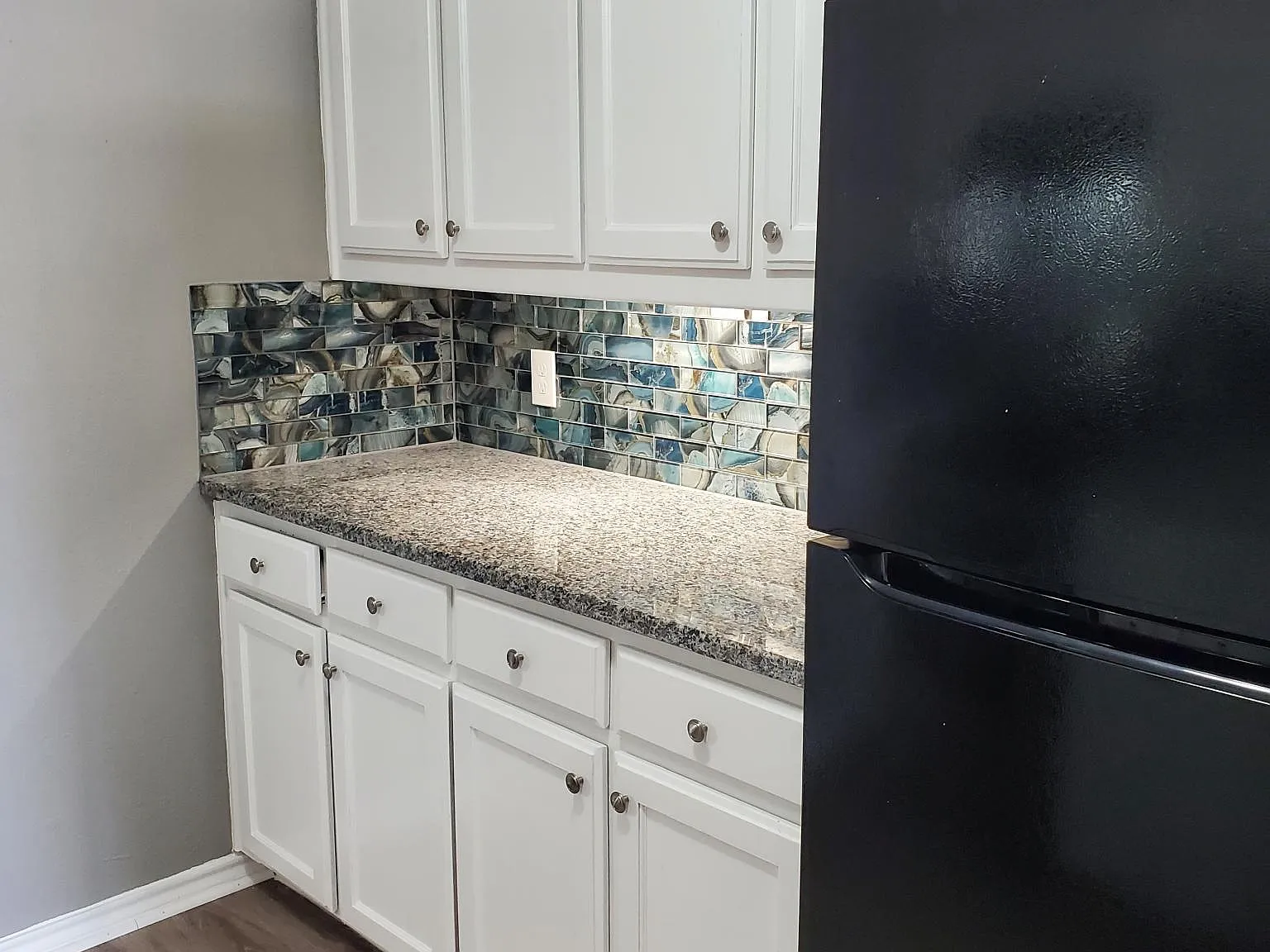 2 bed, 800 sqft, $1,195 — Photo 2