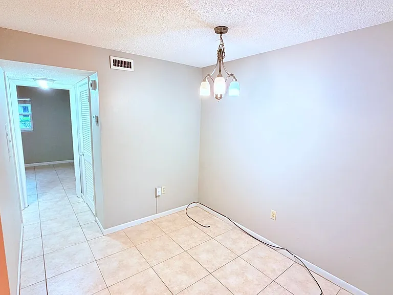 2500 Lee Rd #145 — Photo 10