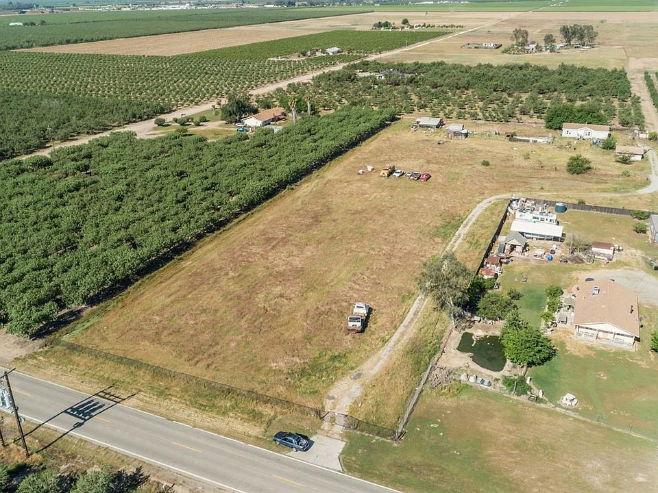2nd image of 19590 Road 24