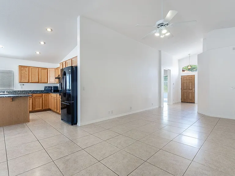 1520 E Villa Rita Dr — Photo 7