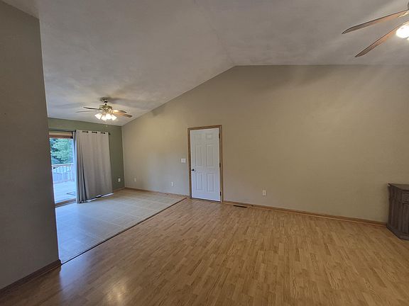 5th image of 2104 Roosevelt Ave