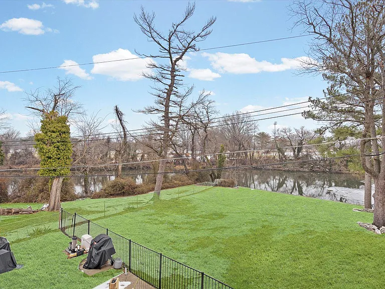3145 Baybriar Rd — Photo 11