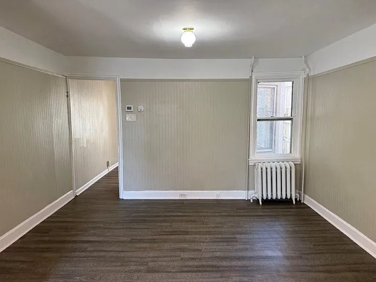 457 N Pitt St — Photo 5